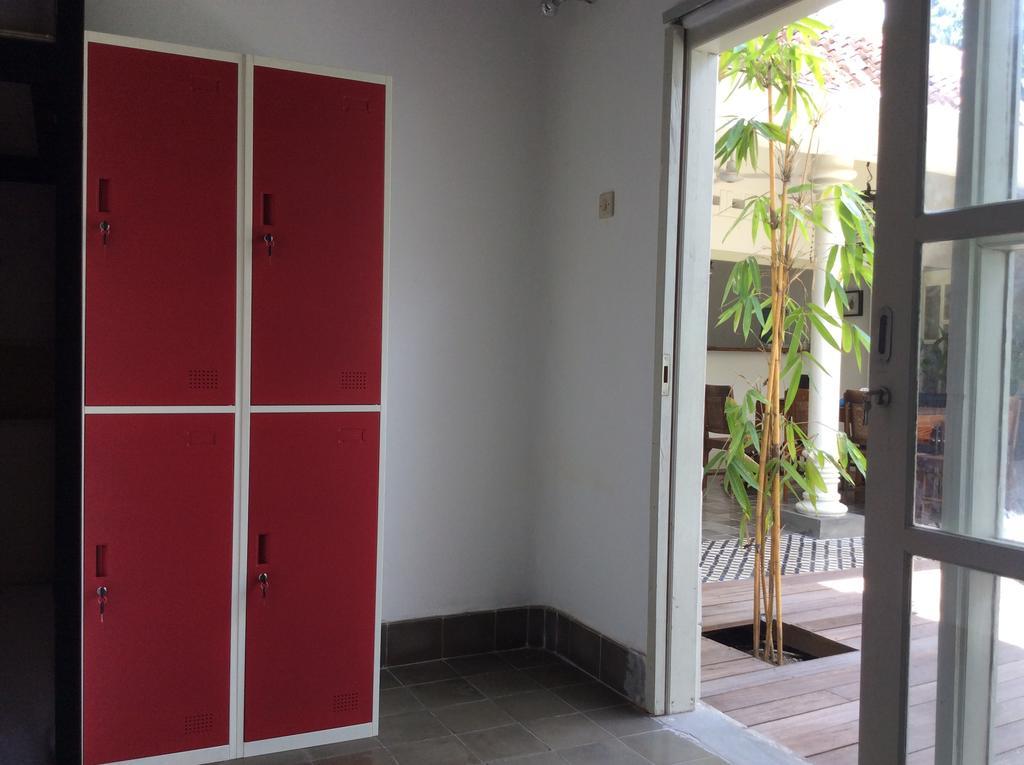 Appartamento The Patio Yogya Yogyakarta Esterno foto